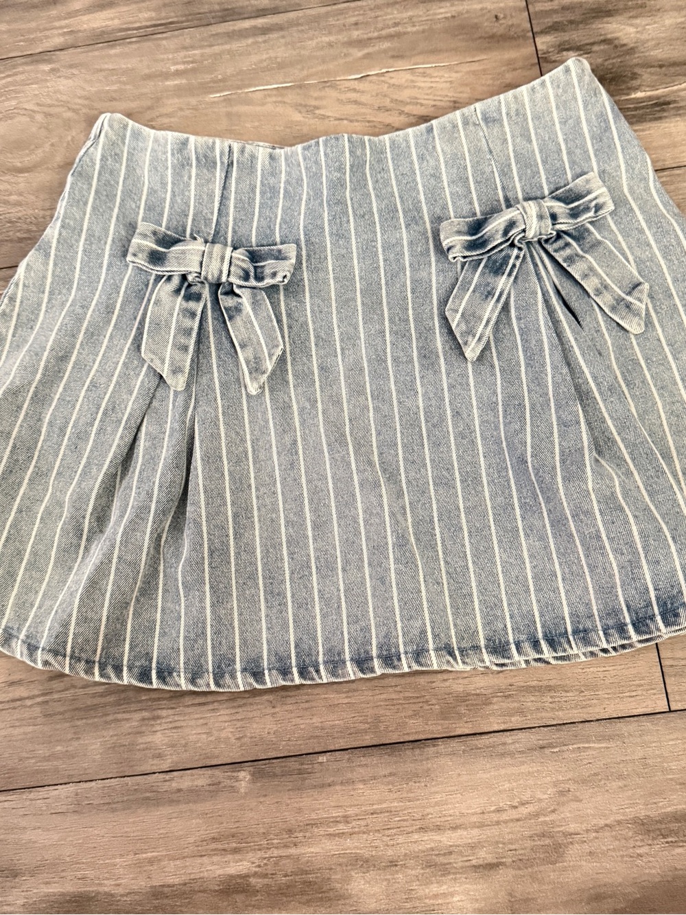 So Me Blue Pinstripe Bow-Accent A-Line Mini Skirt